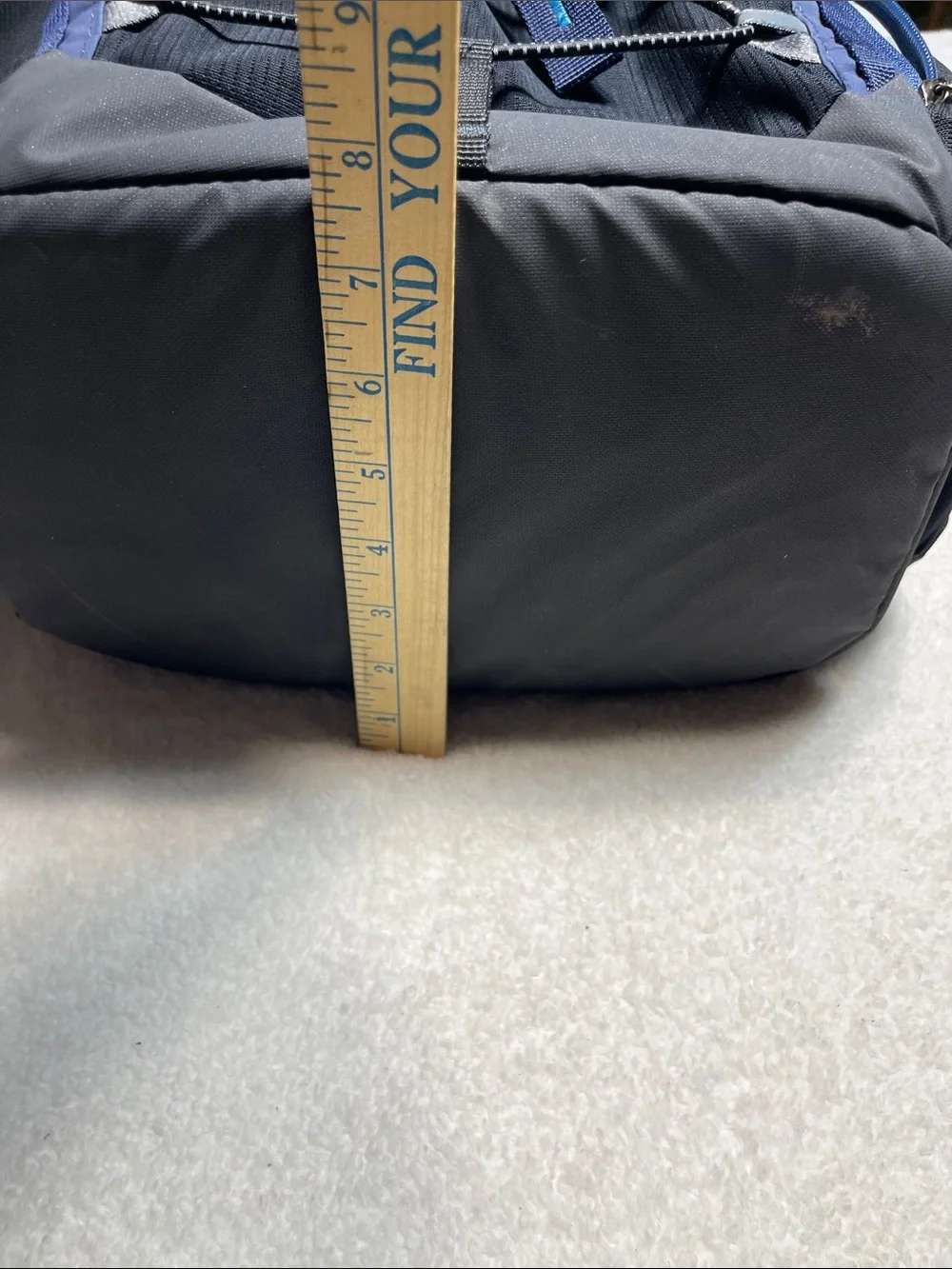 Titan by Artic Zone Navy & Black 26-Can Everyday Backpack